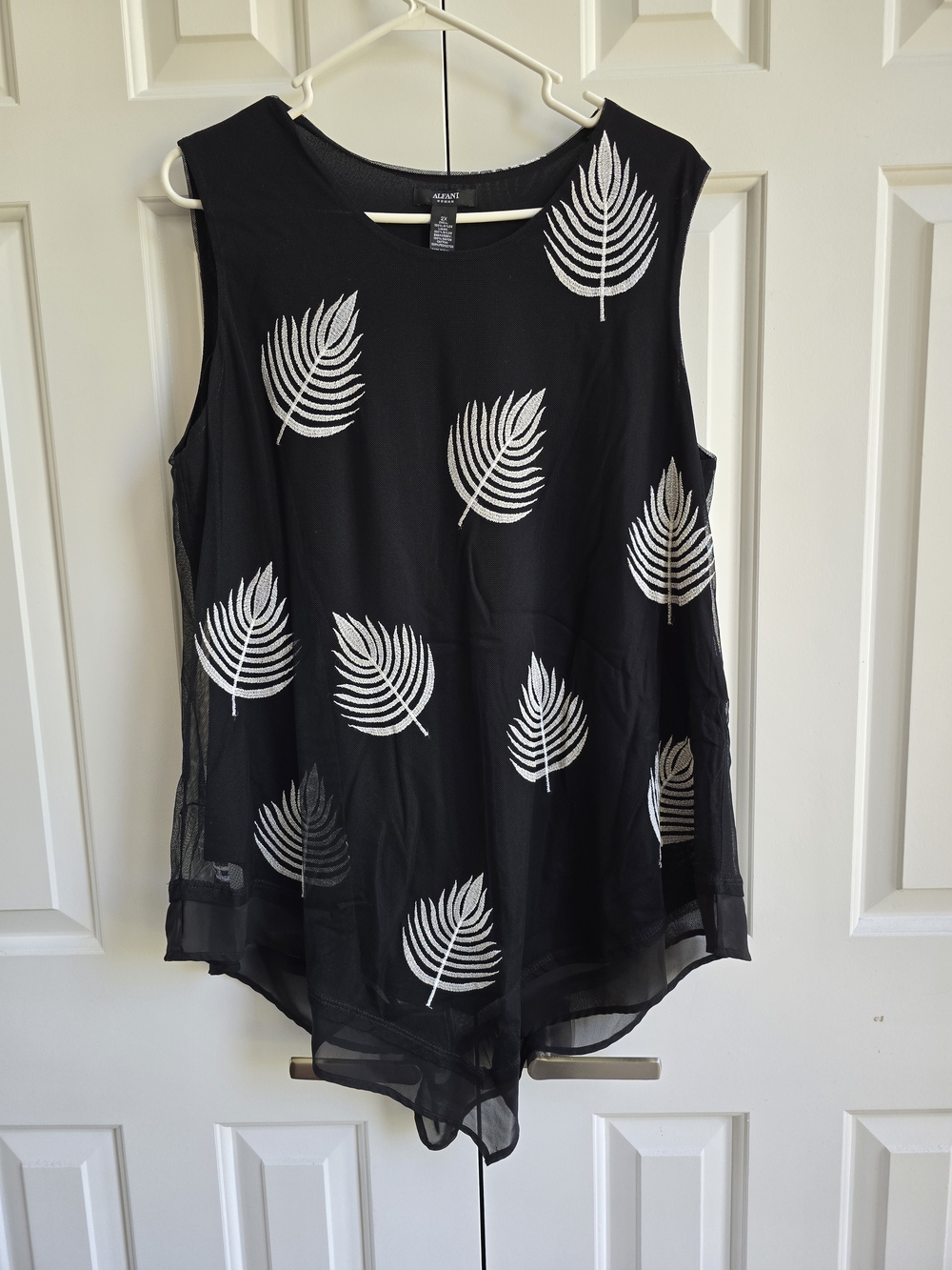 Alfani Black Sleeveless Chiffon Tank with Silver/White Leaf Motif